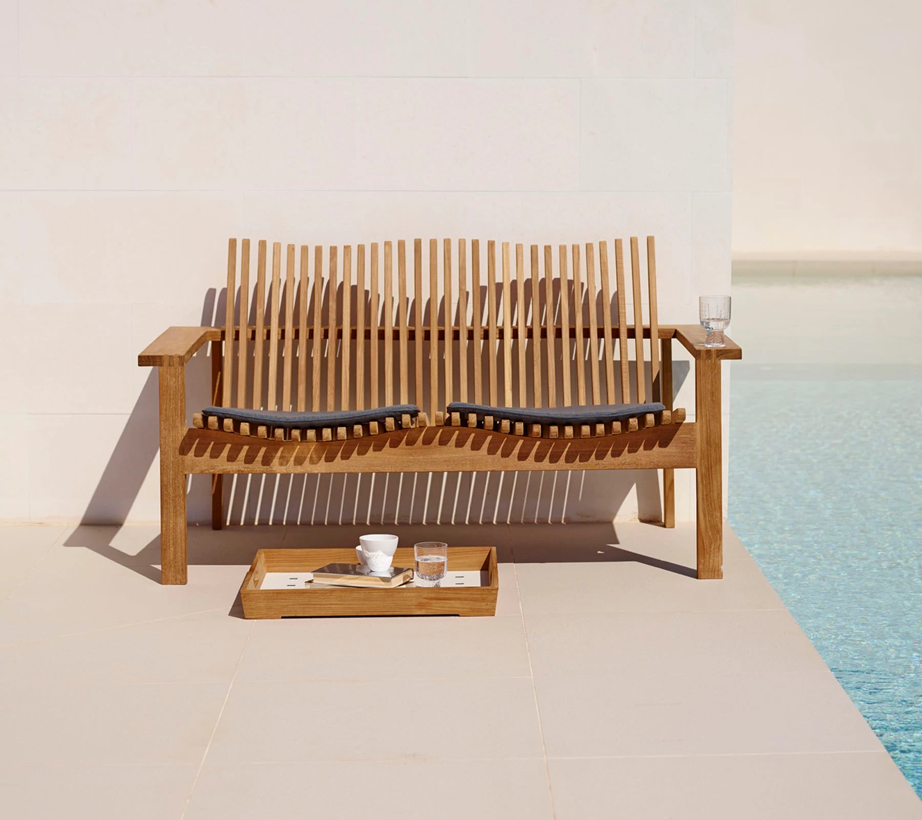 Cane-line Amaze Premium 2-Seater Outdoor Sofa for Relaxing