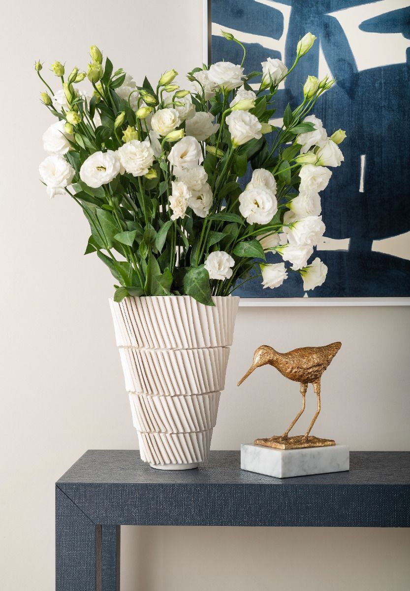 Villa & House Stunning Glossy Vega Porcelain Vase