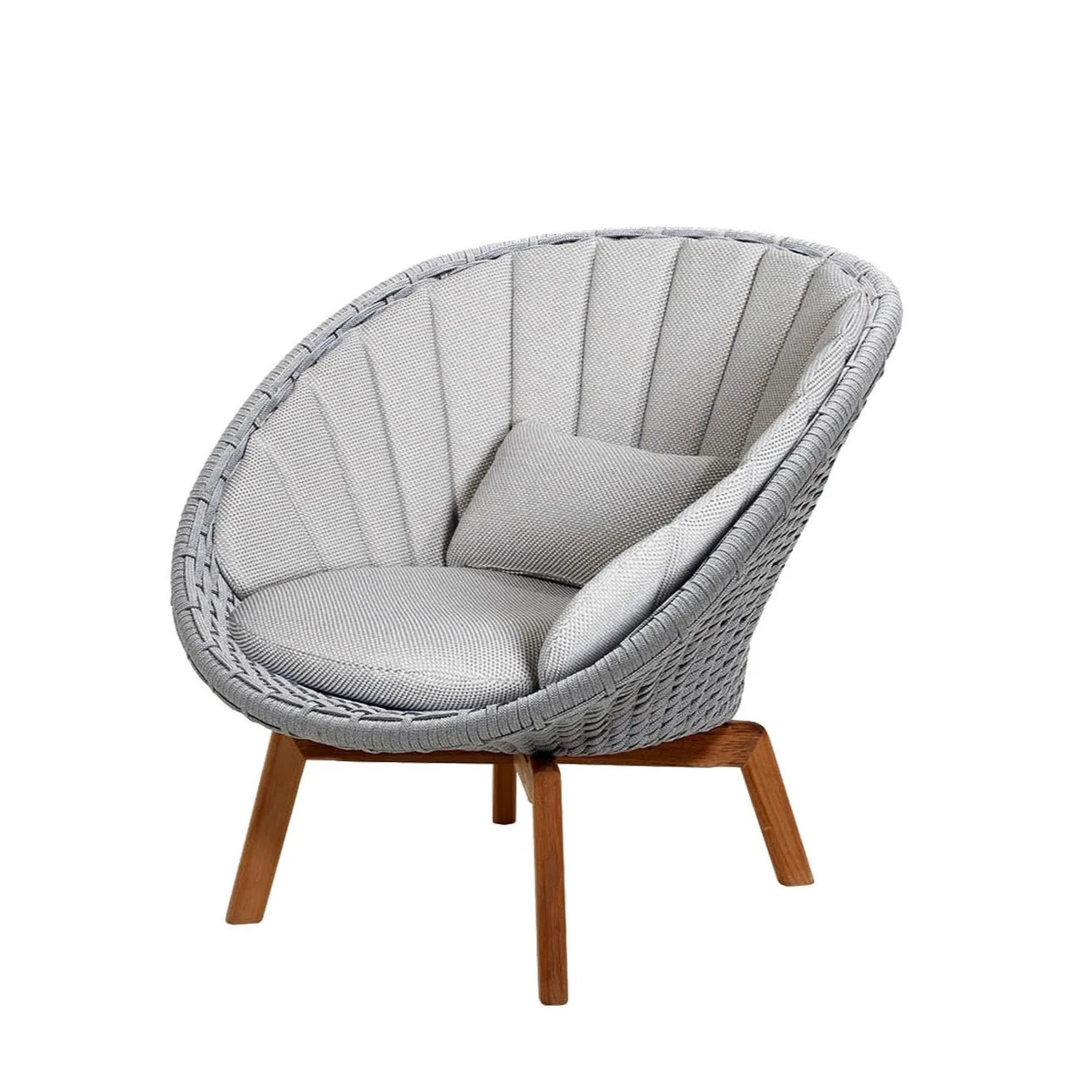 Cane-line Outdoor Peacock Lounge Chair Crafted with Soft Rope