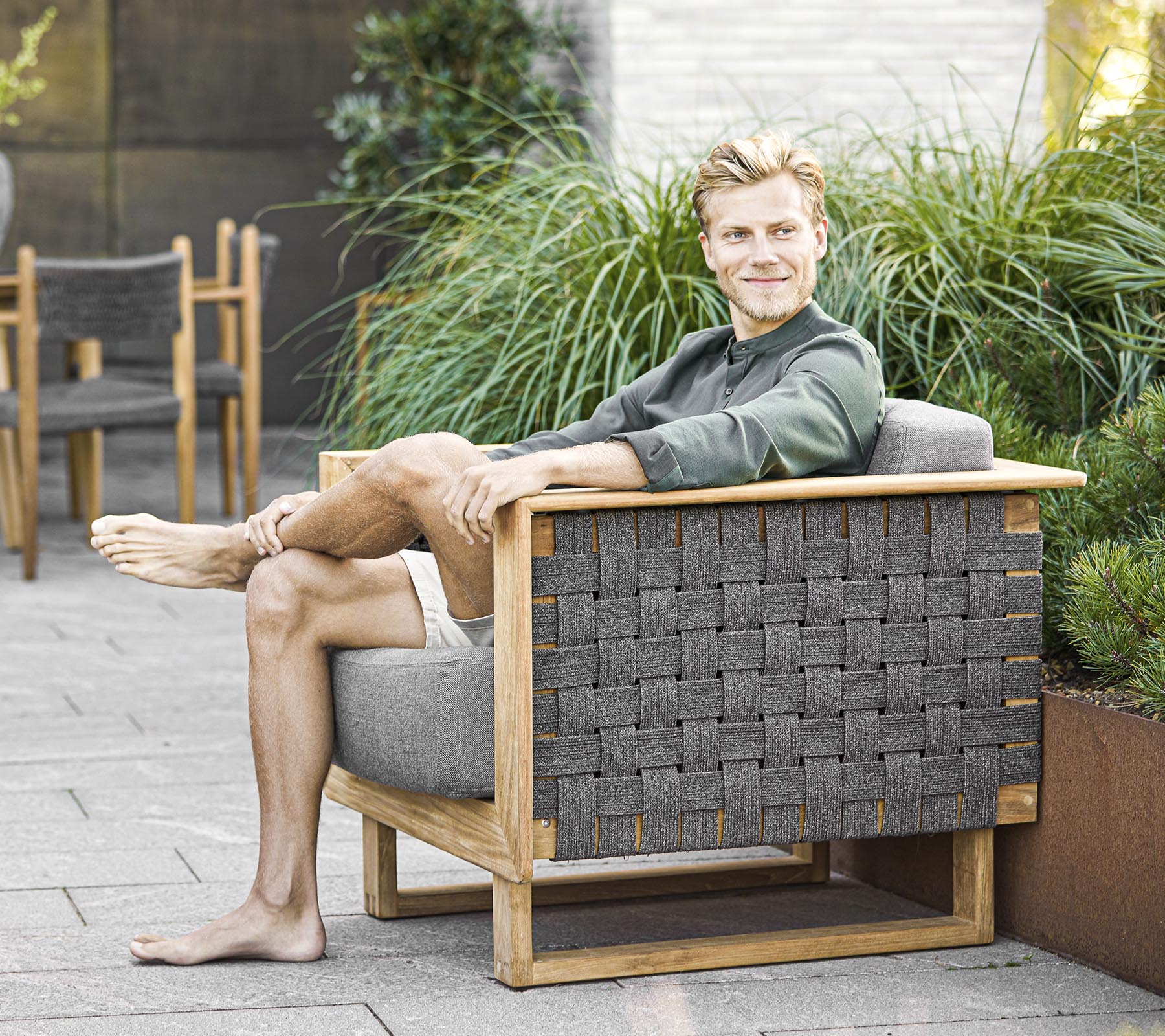 Cane-line Angle Exquisite Outdoor Teak Lounge Chair