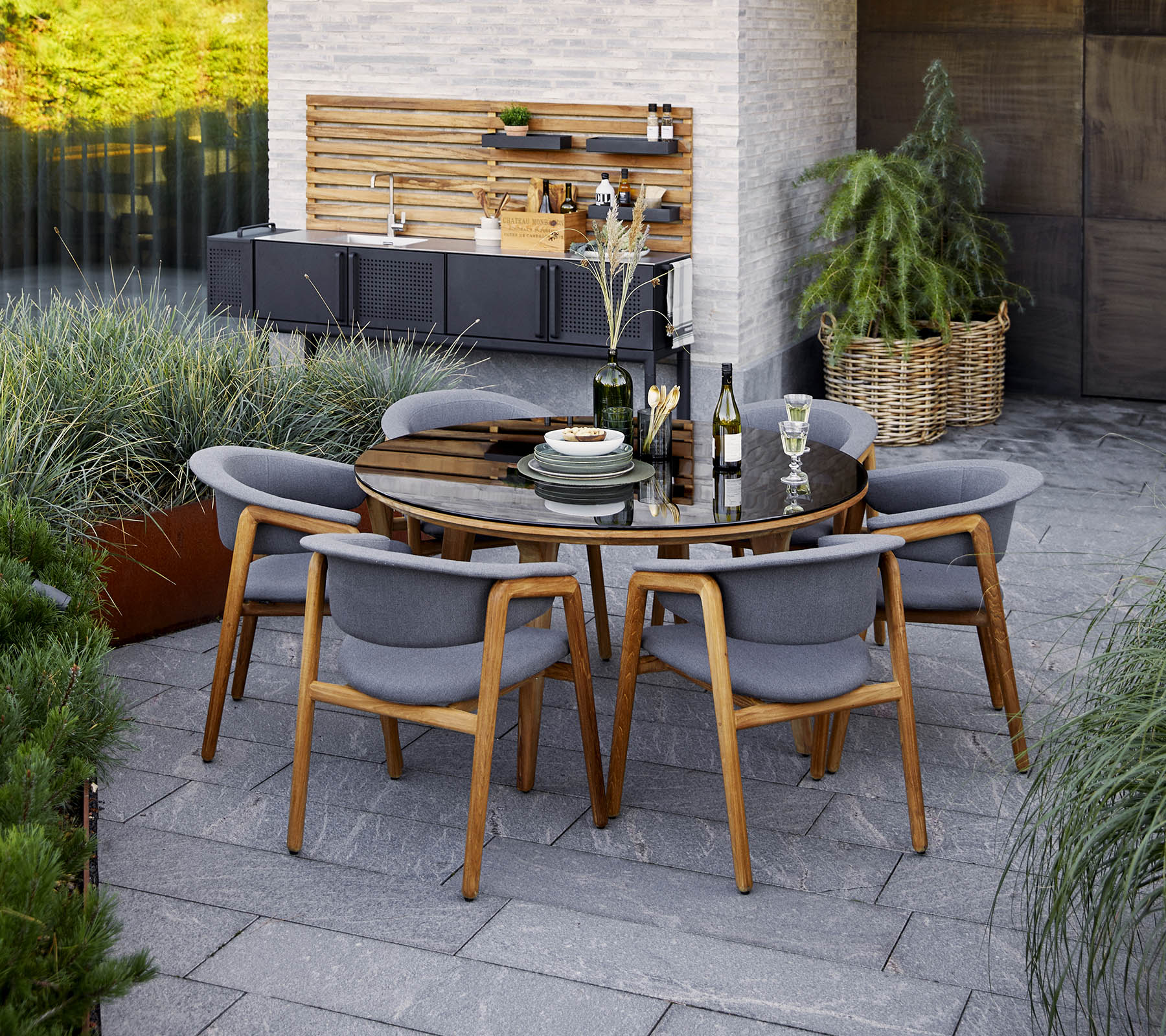 Elegant Cane-line Luna Dining Chair for Ultimate Comfort