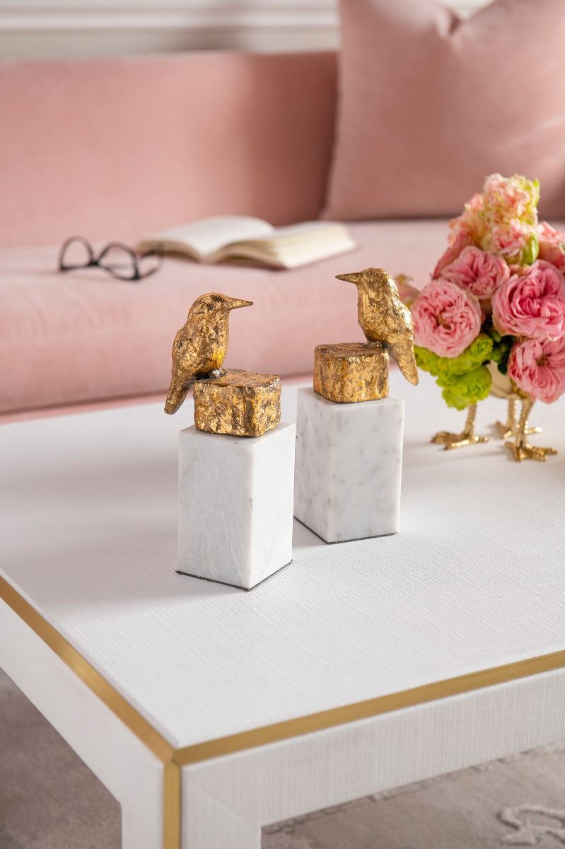 Villa & House Decorative Finch Statue Set - A Pair of Exquisite Bird Figurines