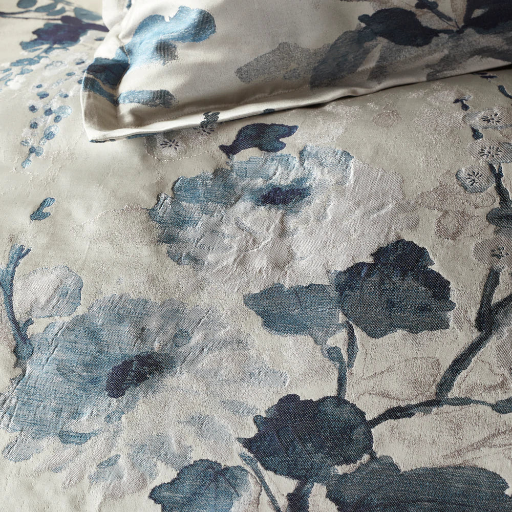 Ann Gish Jardin Fleur Luxury Polyester-Viscose Duvet