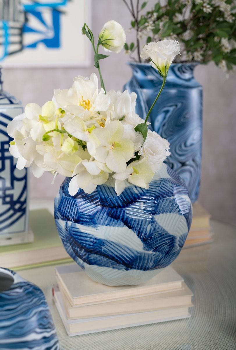 Exquisite Handmade Villa & House Hatch Glazed Porcelain Vase for Decor