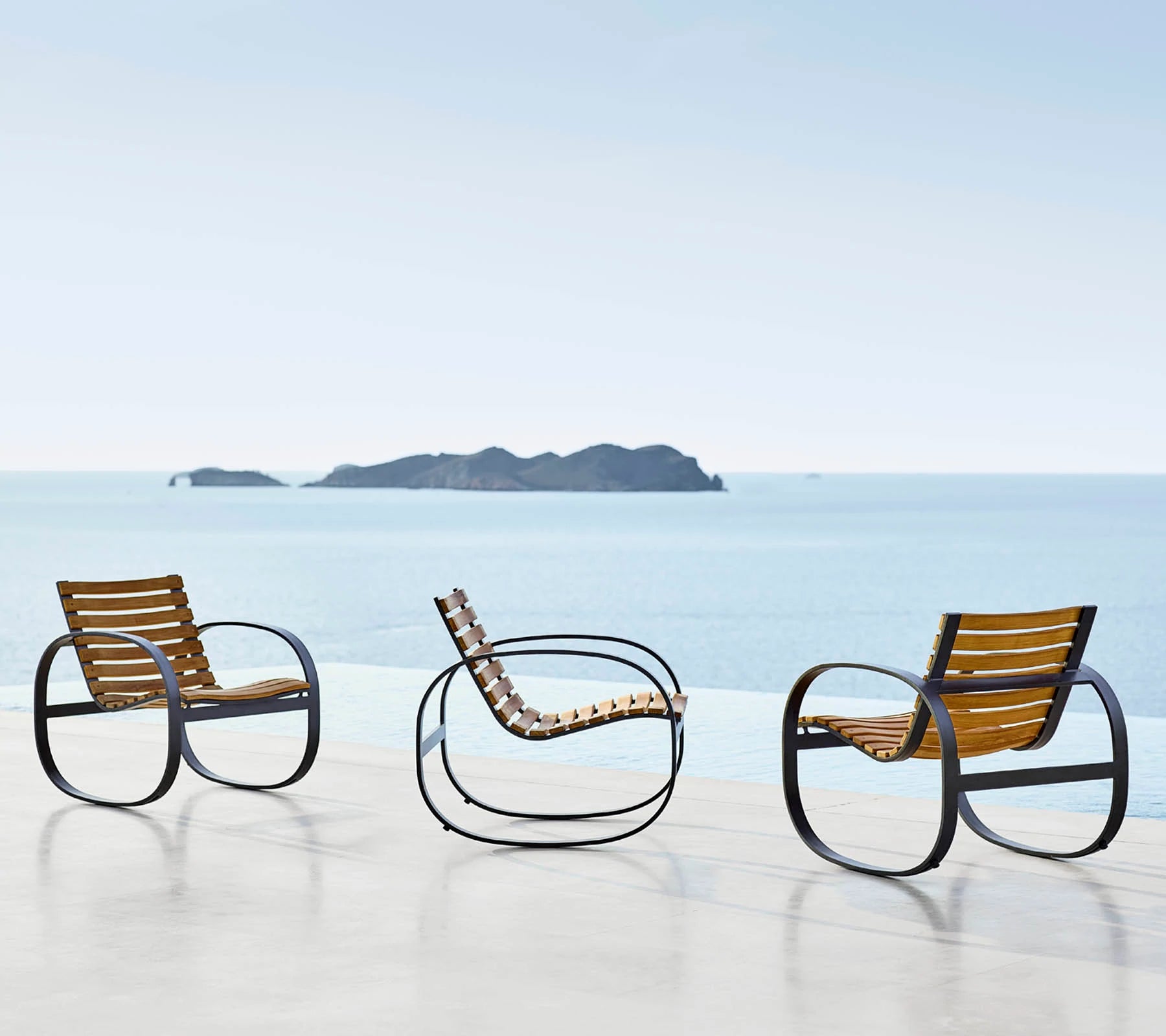 Cane-line Parc Teak Rocking Chair - Comfortable and Stylish for Outdoor Use