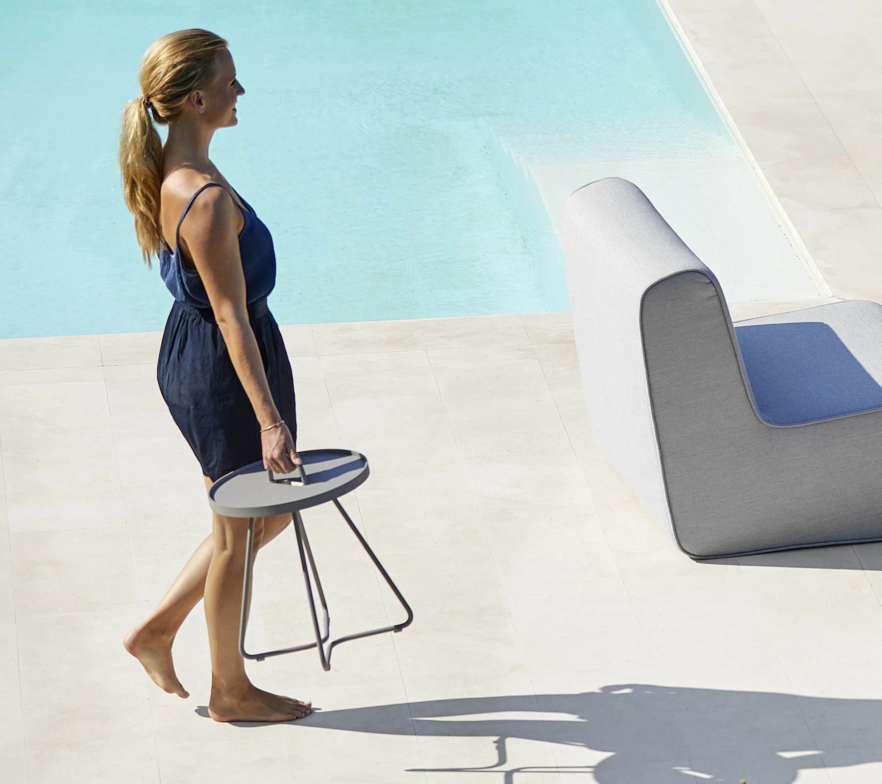 Cane-line Ultra-Light X-Small On-the-Go Side Table
