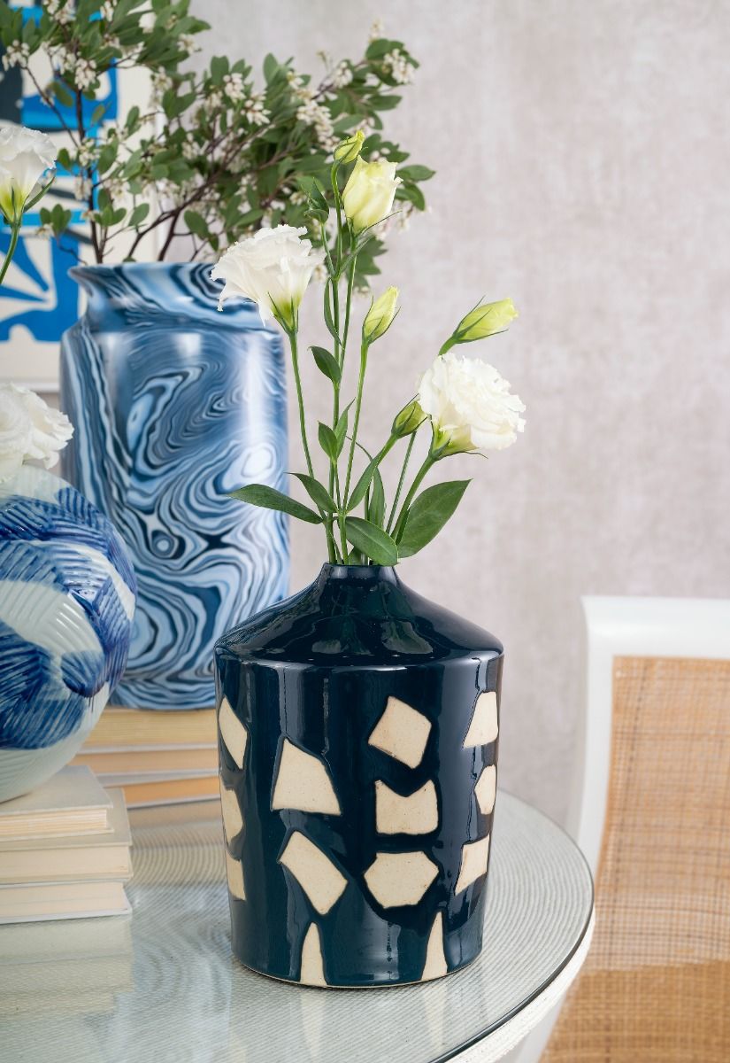 Villa & House Exquisite Taylor Vase with Abstract Blue - White Pattern