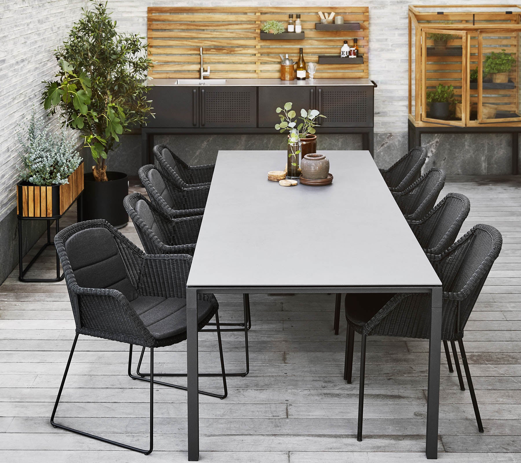 Cane-line Modern and Stylish Pure Dining Table with 280x100cm Dimensions