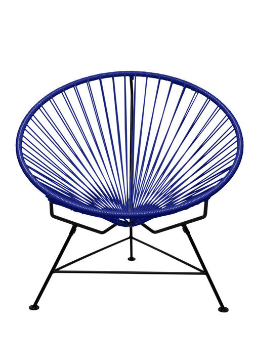 Stylish Black Frame Innit Lounge Chair for Indoor and Outdoor Use