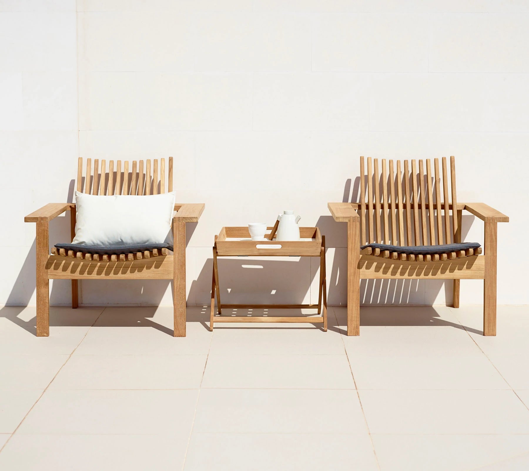Cane-line Amaze Comfortable and Elegant Teak Lounge Chair
