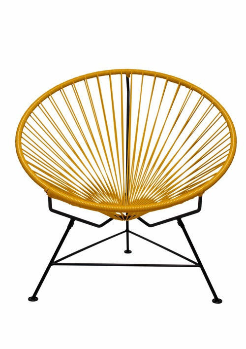 Stylish Black Frame Innit Lounge Chair for Indoor and Outdoor Use