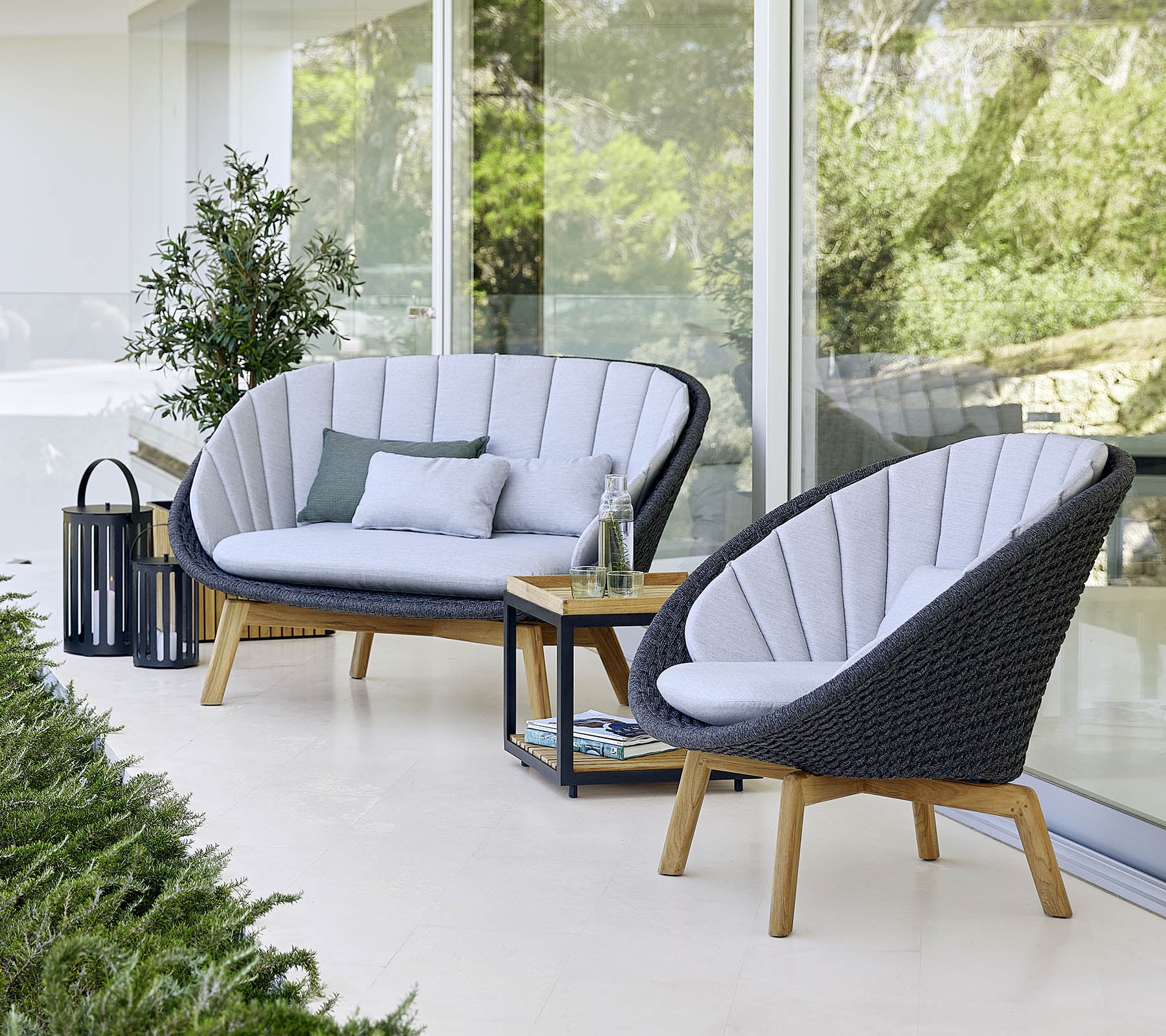 Cane-line Outdoor Peacock Lounge Chair Crafted with Soft Rope