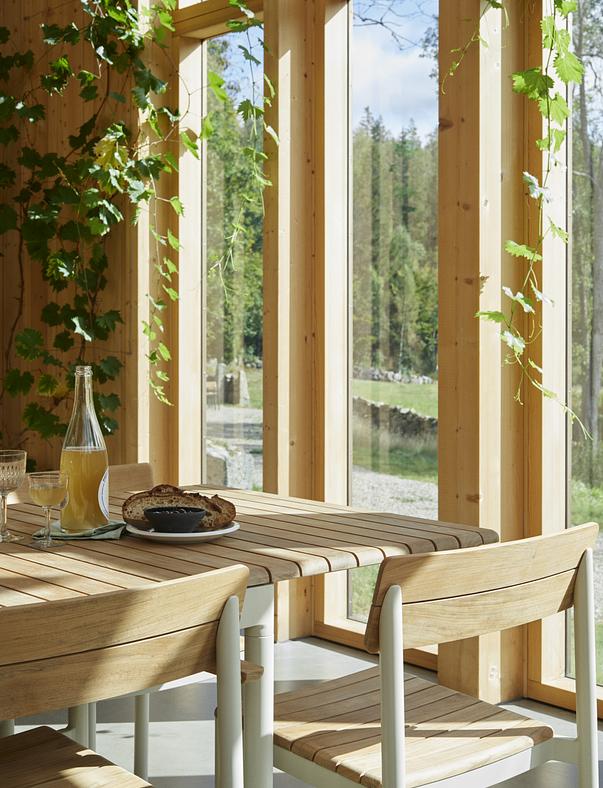 Skagerak Pelago Outdoor Dining Table for Social Gatherings