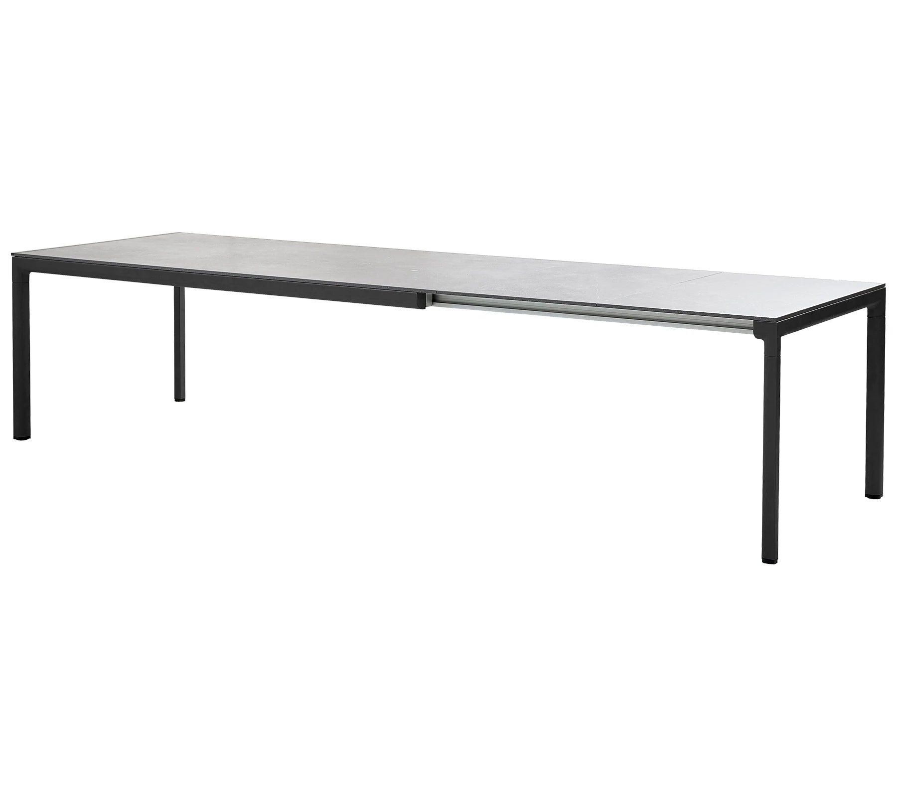 Cane-line Drop Extendable Dining Table with Modern Design