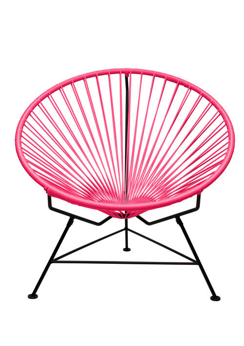 Stylish Black Frame Innit Lounge Chair for Indoor and Outdoor Use