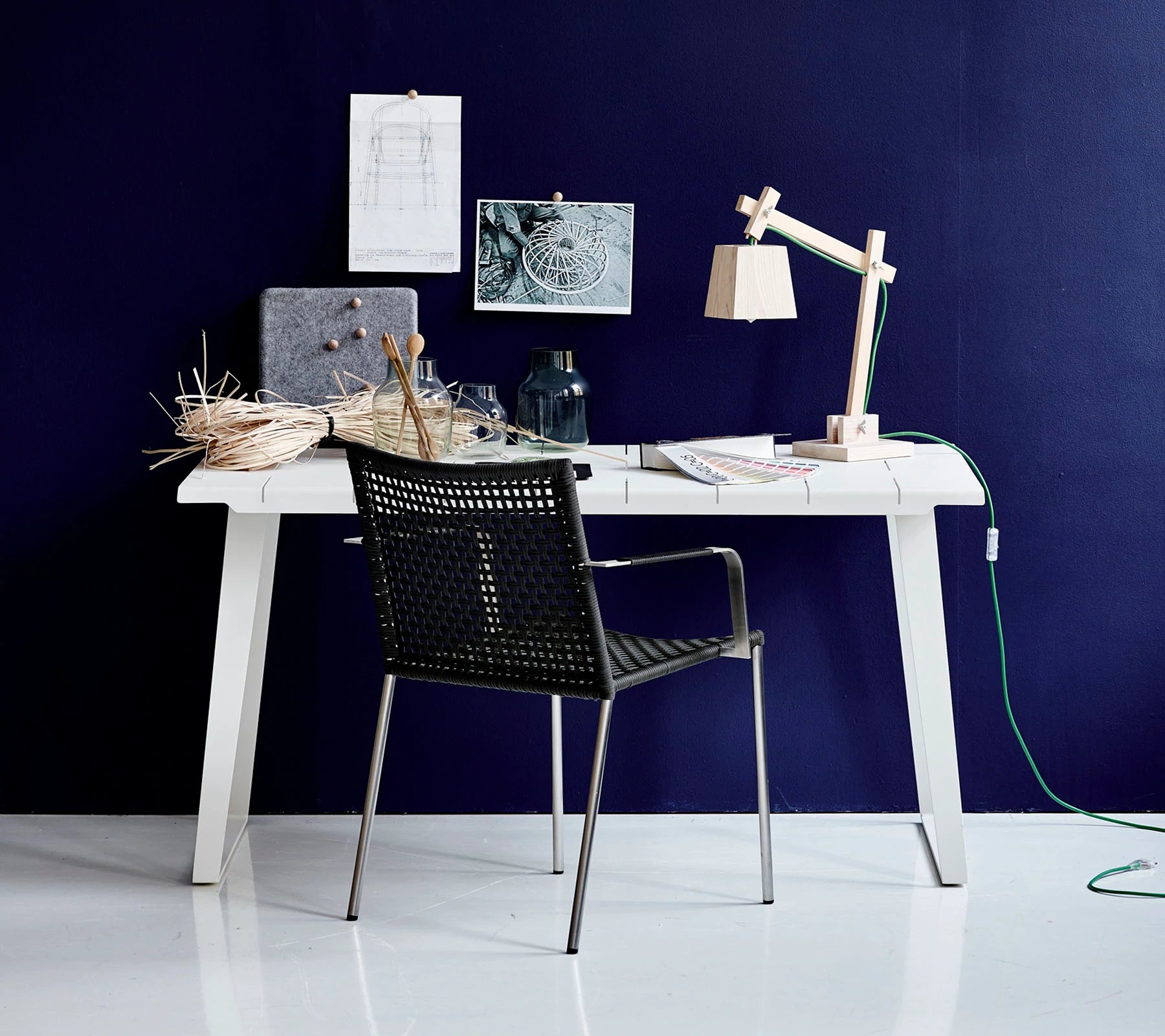 Stylish Cane - line Stackable Straw Armchair for Indoor Use