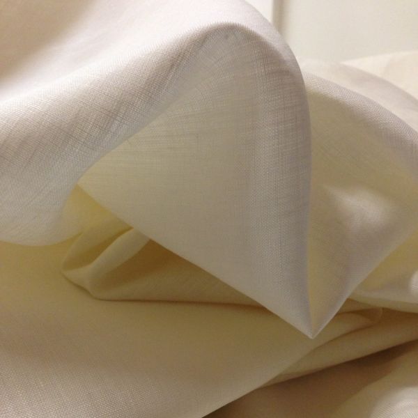 Huddleson Contemporary Luxury Italian Linen Table Runner for Elegant Dining