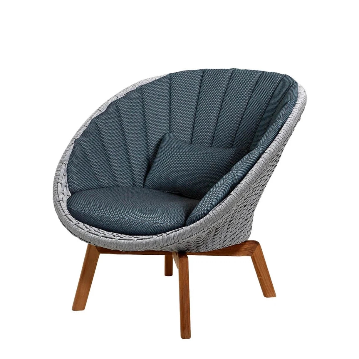 Cane-line Outdoor Peacock Lounge Chair Crafted with Soft Rope