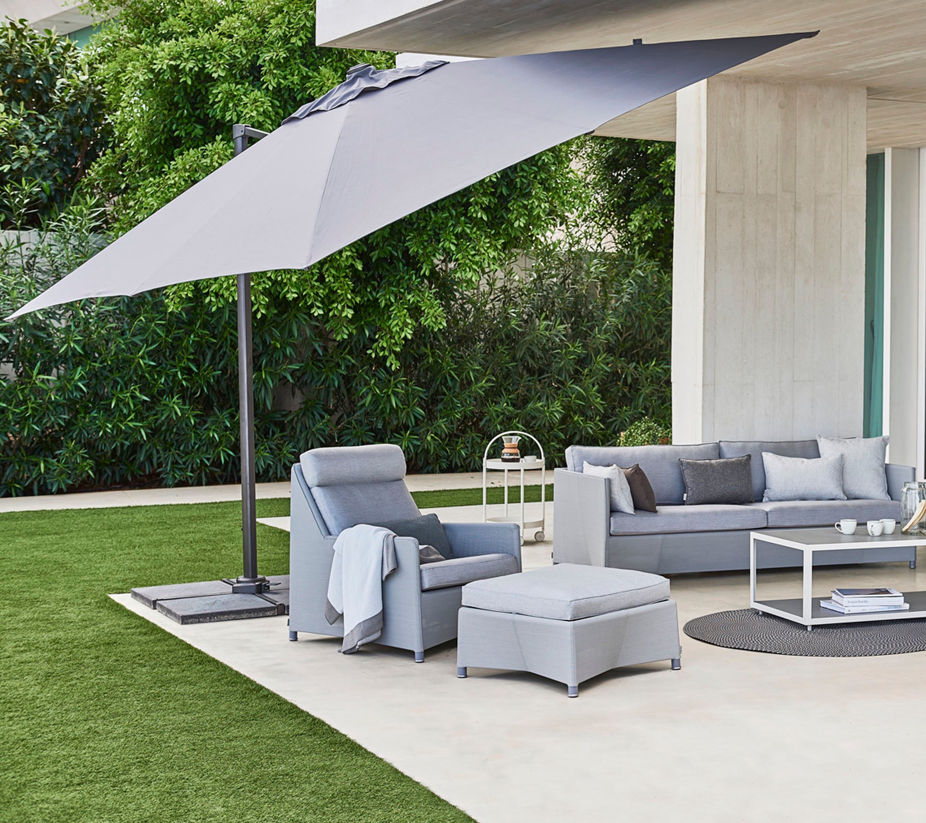 Cane-line Hyde Luxury Tilt Patio Parasol for Stylish Outdoor Spaces