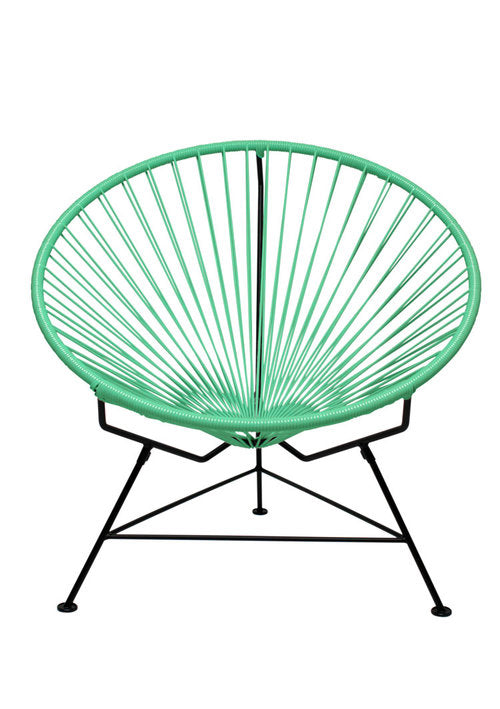 Stylish Black Frame Innit Lounge Chair for Indoor and Outdoor Use