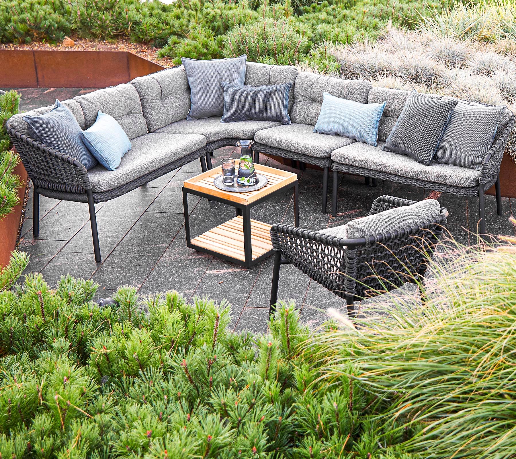 Cane-line Luxury Ocean Outdoor Lounge Chair for Ultimate Relaxation
