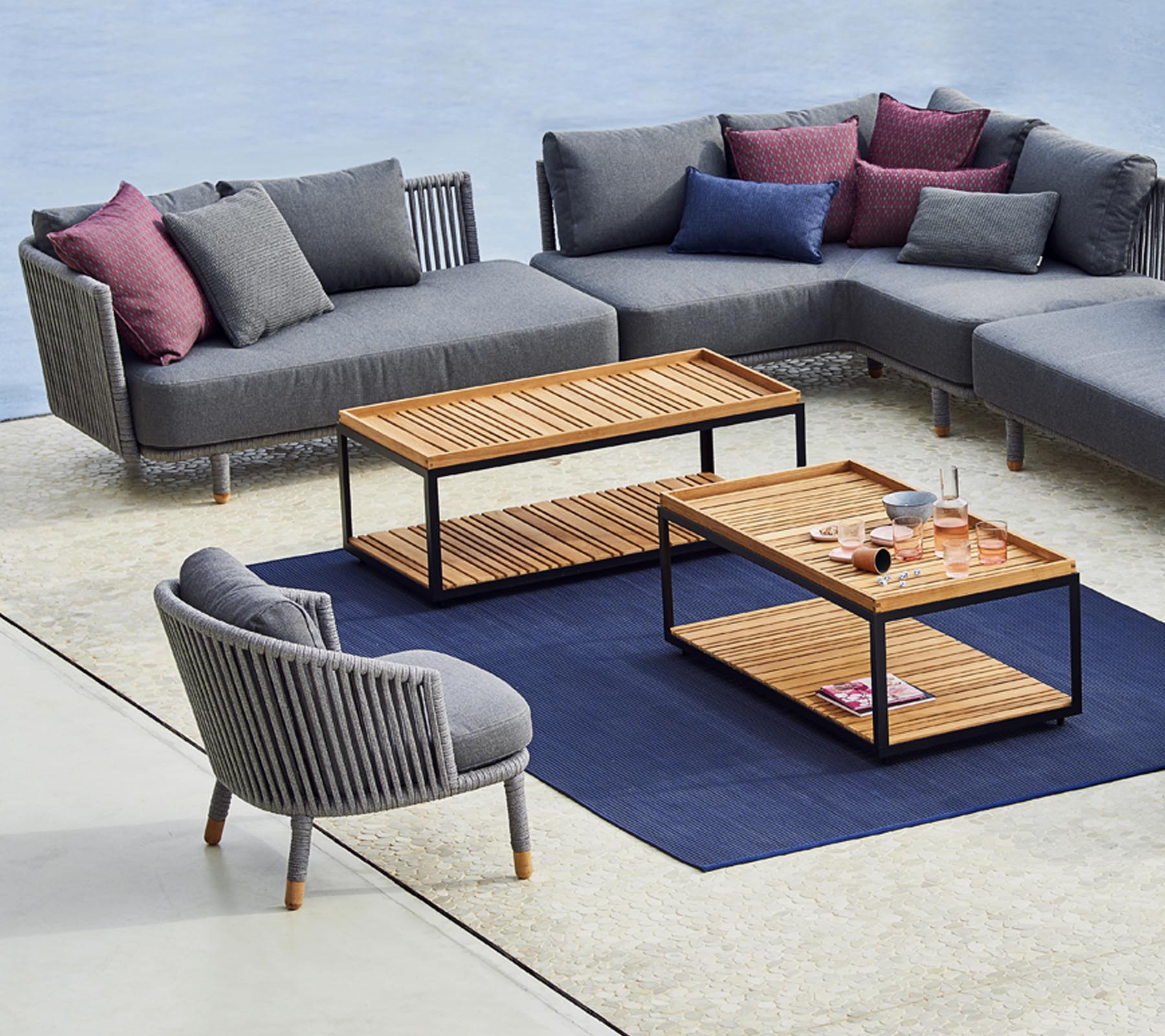Cane-line Rectangular Level Coffee Table Base with Elegant Design