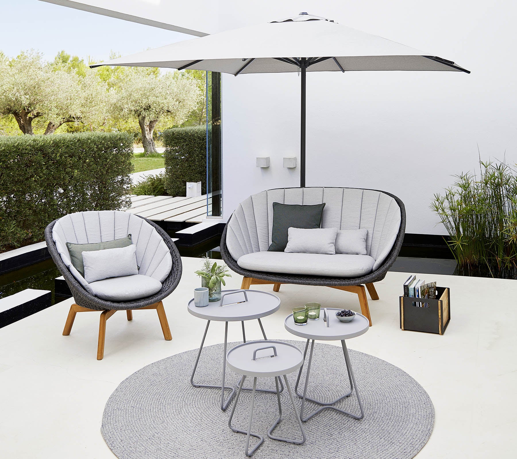 Cane-line Outdoor Peacock Lounge Chair Crafted with Soft Rope