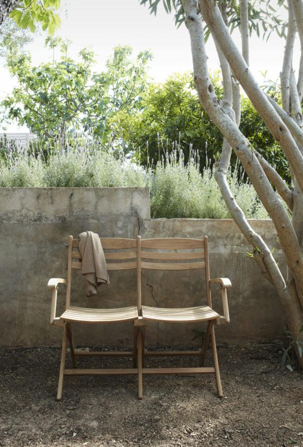 Skagerak Selandia Foldable 2-Seater Teak Outdoor Chair
