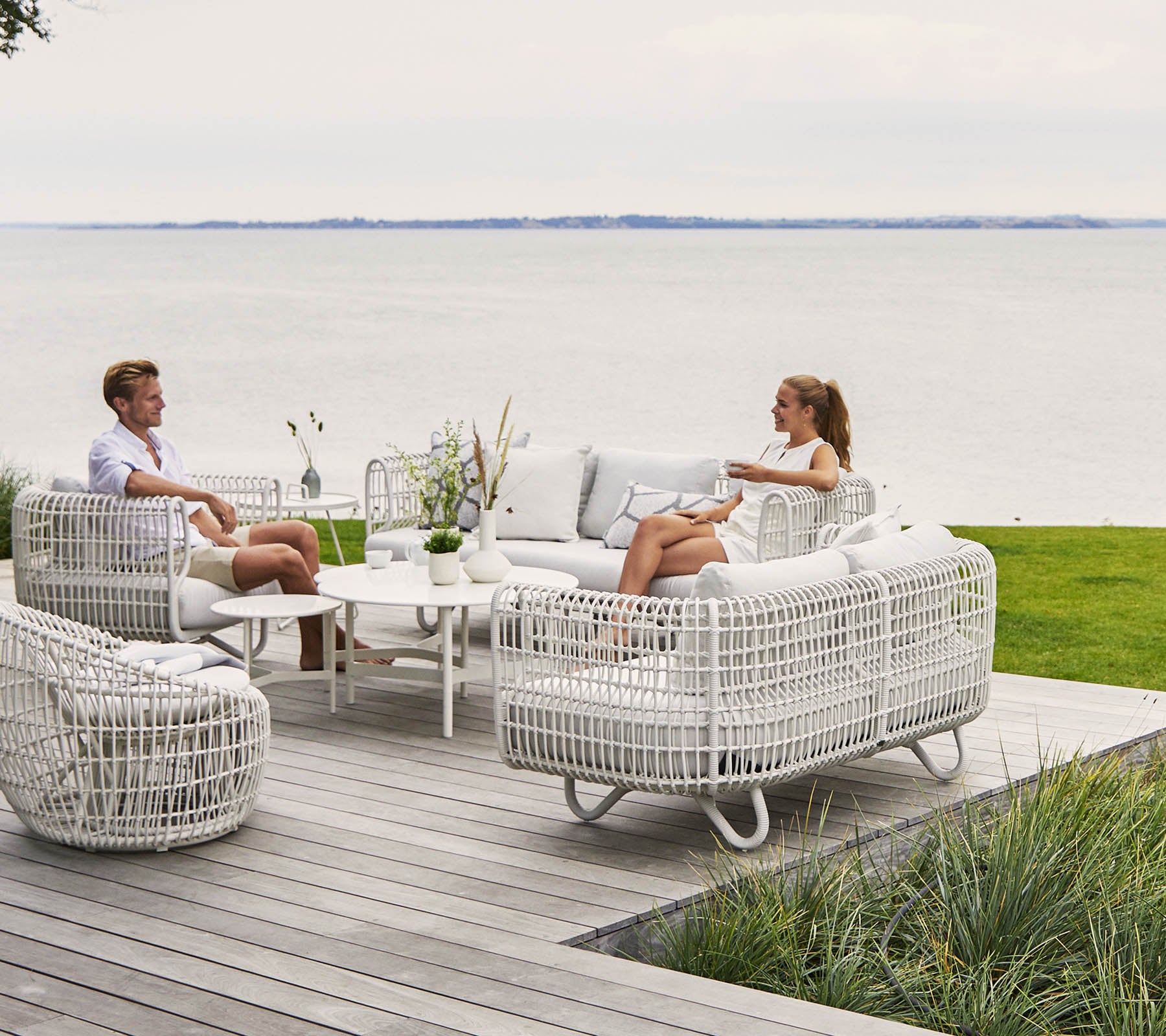 Cane-line Durable Nest Round Chair with Classic Danish Design