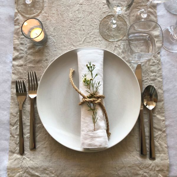 Huddleson Contemporary Luxury Italian Linen Table Runner for Elegant Dining